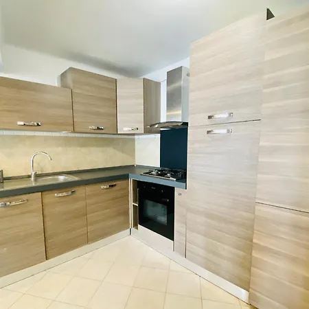 公寓 Beautiful Flat With Terrace And Sea View - Free Parking